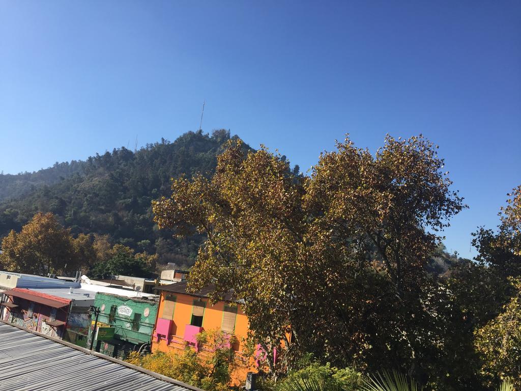 Hostal Caracol Santiago Exterior photo